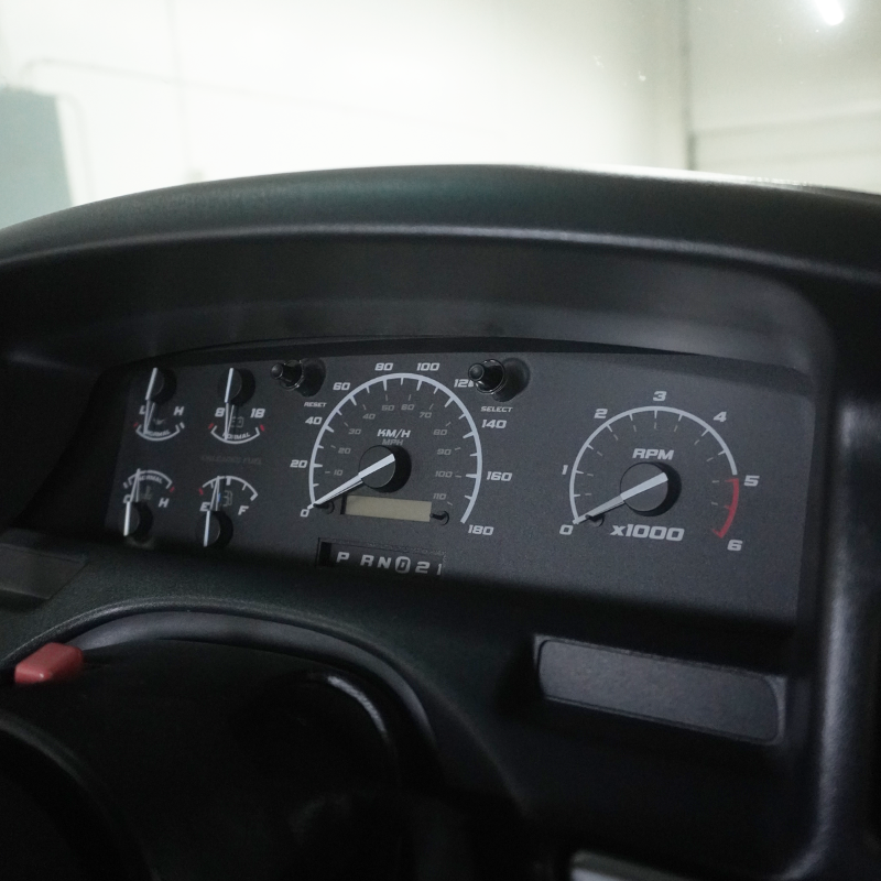 XLT Midnight - Dash Skinz KM/H