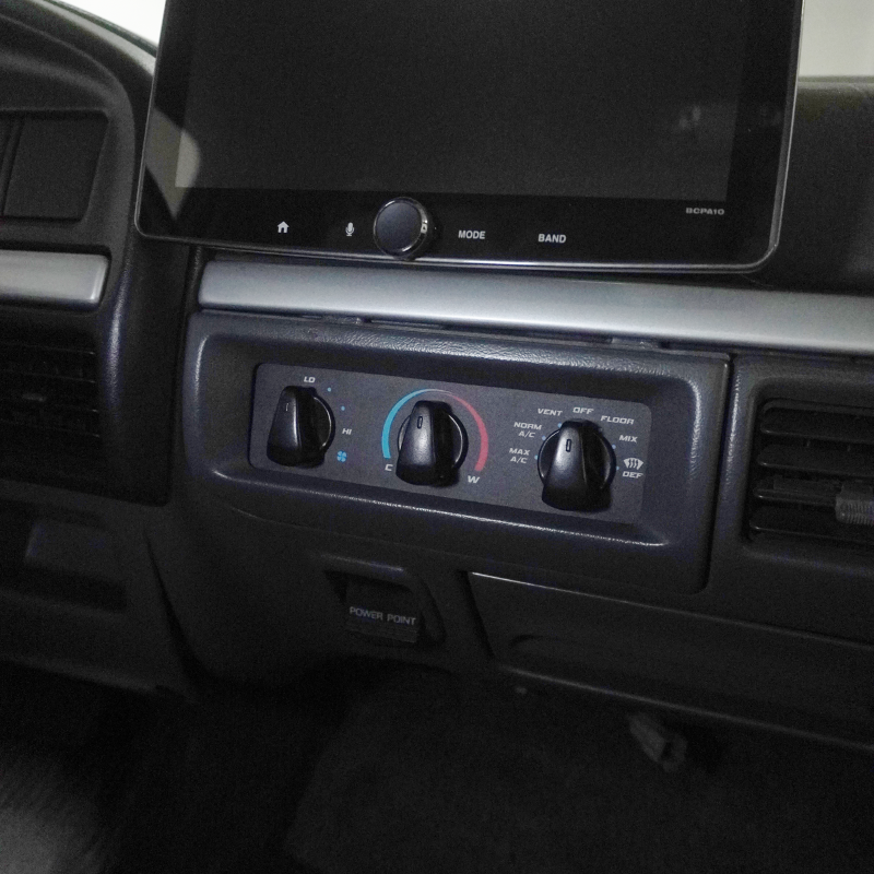 XLT Midnight - Dash Skinz KM/H