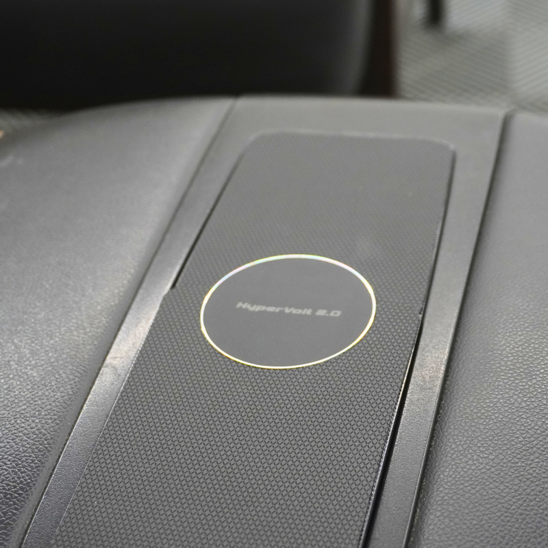 2007-2013 GM Trucks & SUV | HyperVolt Wireless Console Charger
