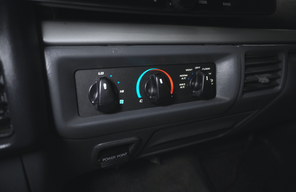 1st Gen Lightning Tribute | 1993-1995 F-150 Lightning | Faceplate Upgrade