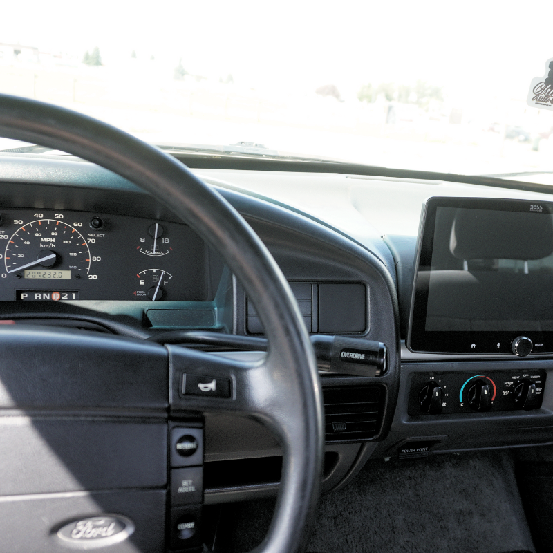 XL Modern Cluster Faceplate Kit | 1992-1996 F-150, F-250, Bronco (gas non-tach)