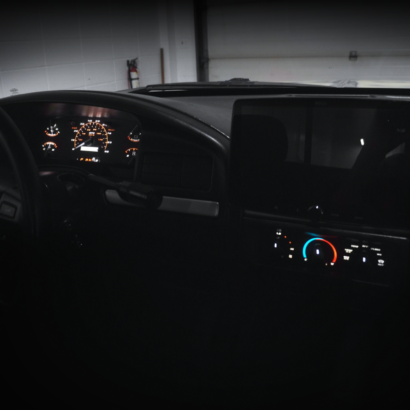 XL Sport Cluster Faceplate Kit | 1992-1996 F-150, F-250, Bronco (gas non-tach)