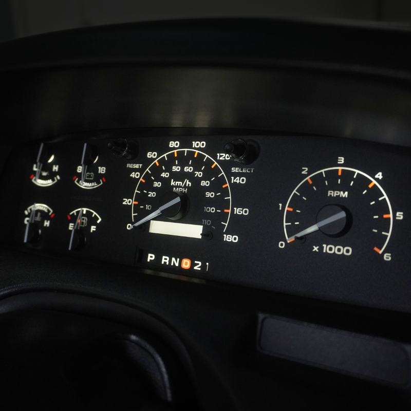 XLT Modern - Dash Skinz KM/H