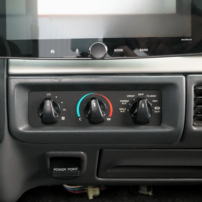 XLT Modern Cluster Faceplate Kit | 1992-1996 F-150, F-250, Bronco (gas with-tach)